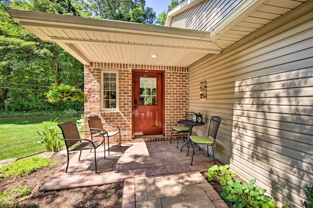 Cozy Garden Room In Welsh Mountain Suites! New Holland Exterior foto