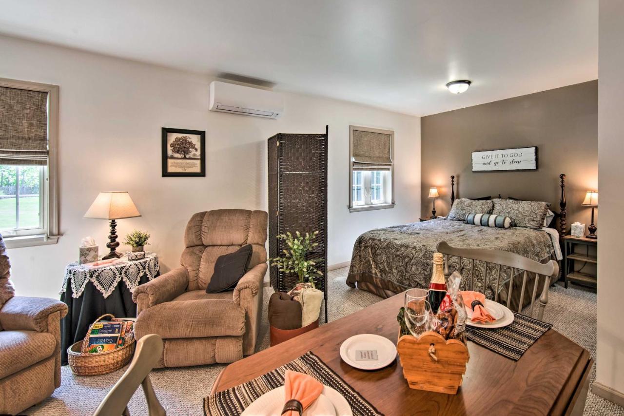 Cozy Garden Room In Welsh Mountain Suites! New Holland Exterior foto